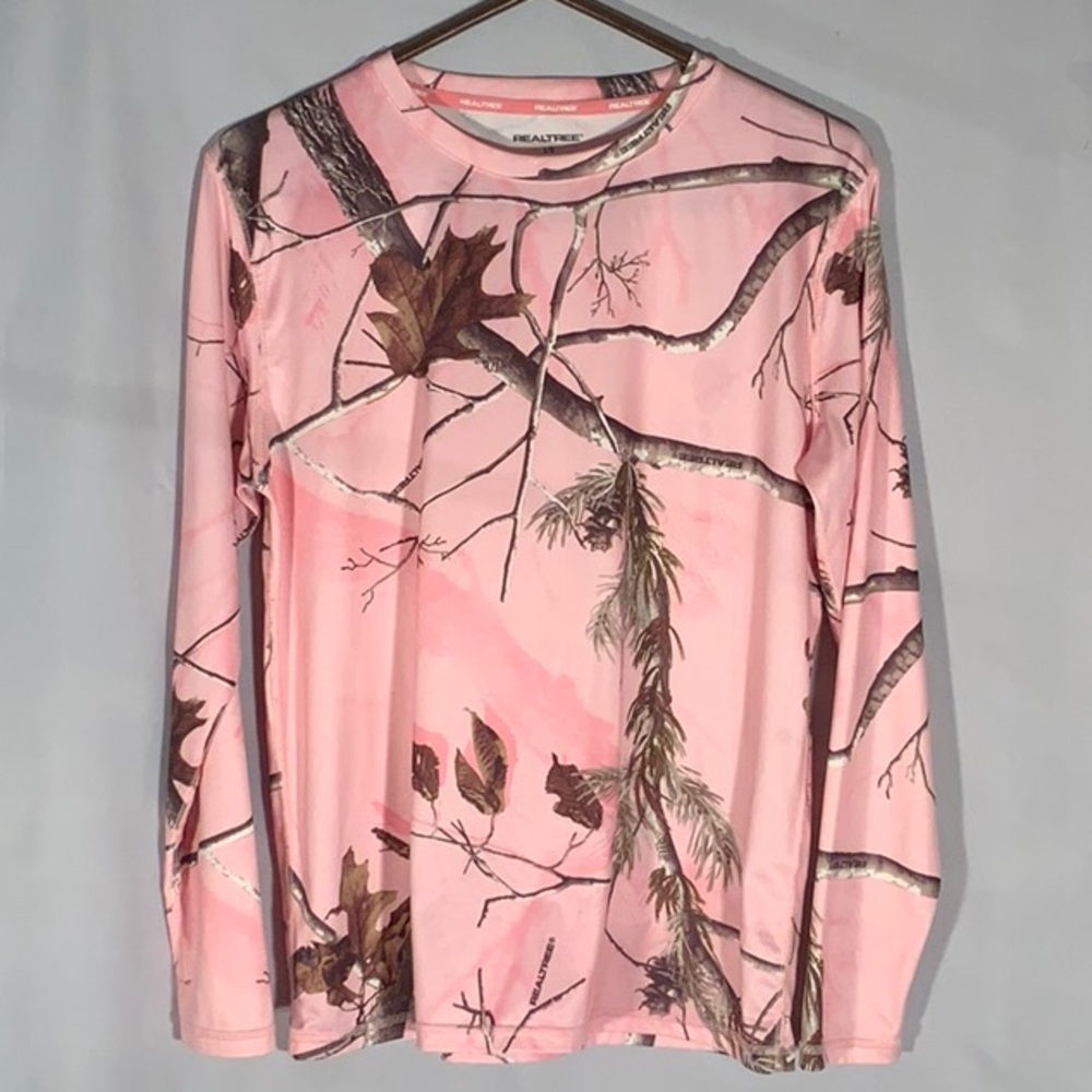 Real Tree Camouflage Women T-Shirt